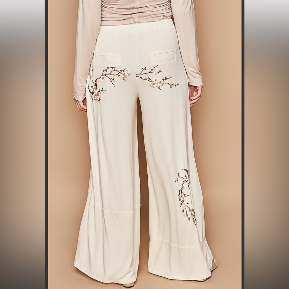 193 1 left πΊπΈPOL floral embroidered knit pants - Picture 2 of 5